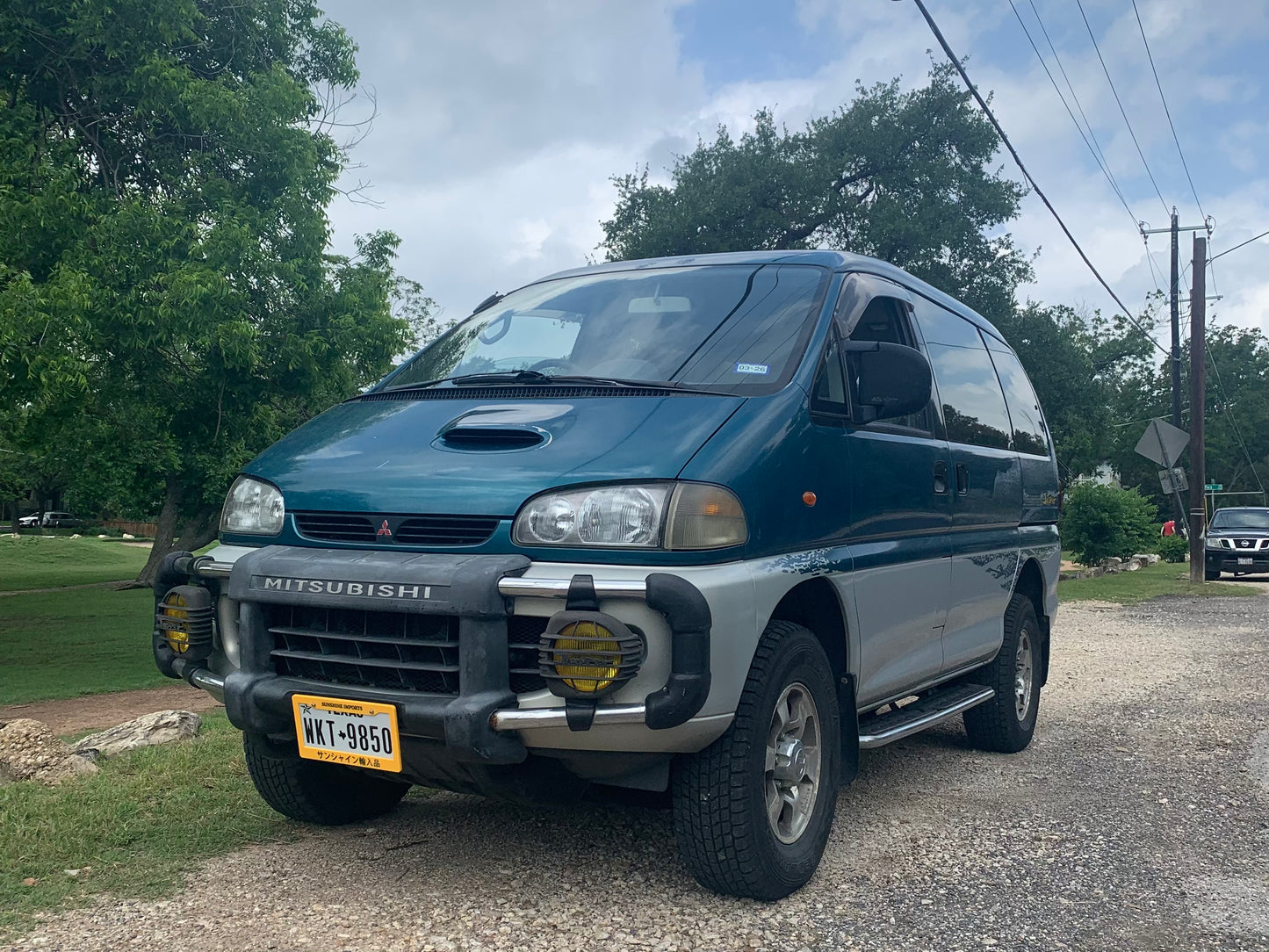 1997 Mitsubishi Delica
