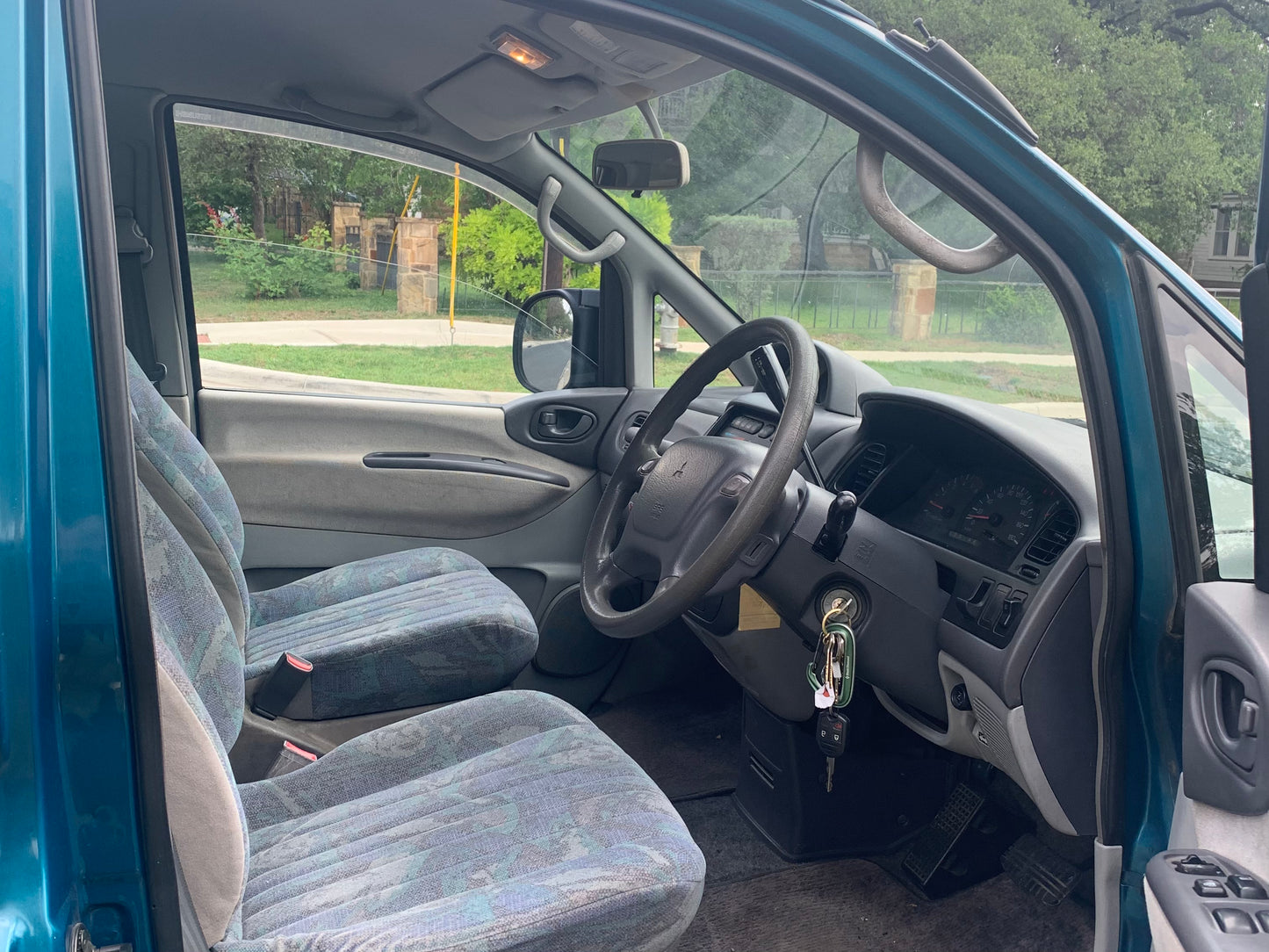 1997 Mitsubishi Delica