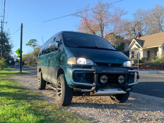 1994 Mitsubishi Delica, 4WD and AC