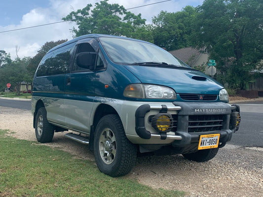1997 Mitsubishi Delica