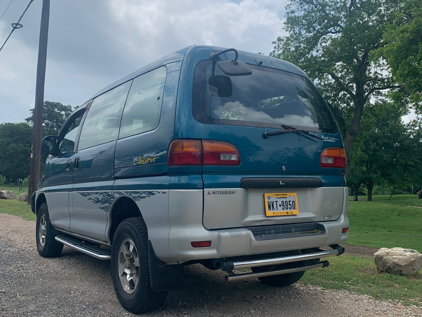 1997 Mitsubishi Delica