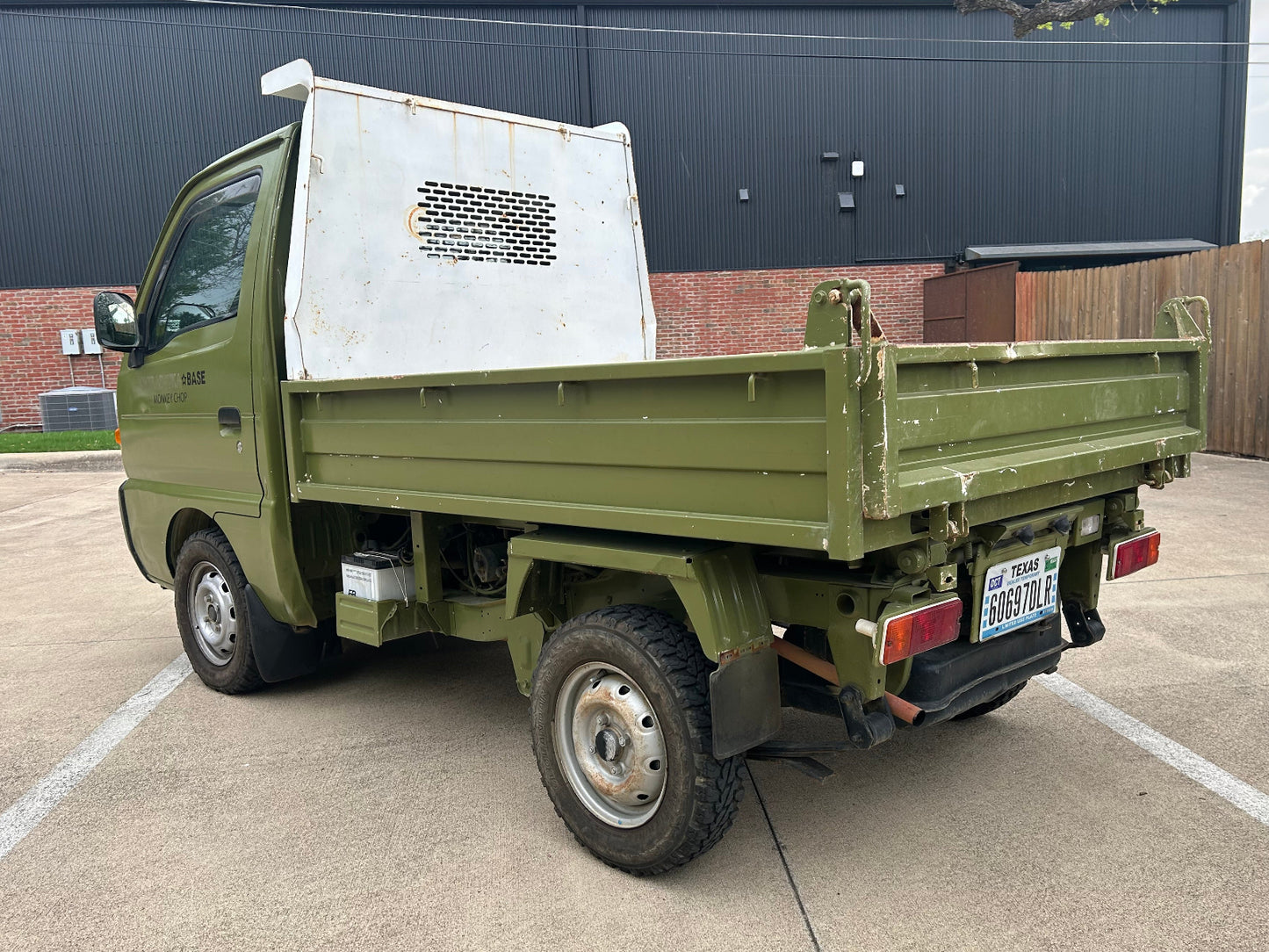 1997 Suzuki Carry Dump, 2WD + AC