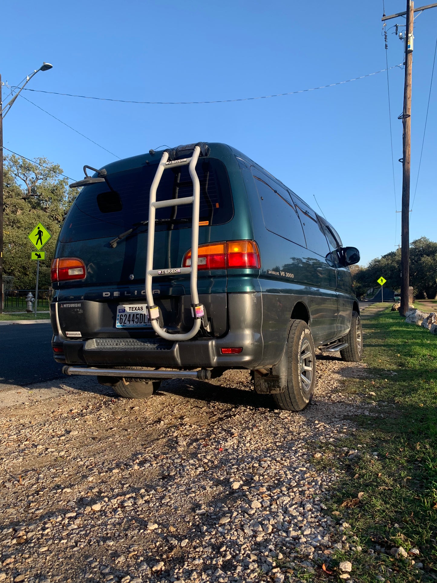 1994 Mitsubishi Delica, 4WD and AC