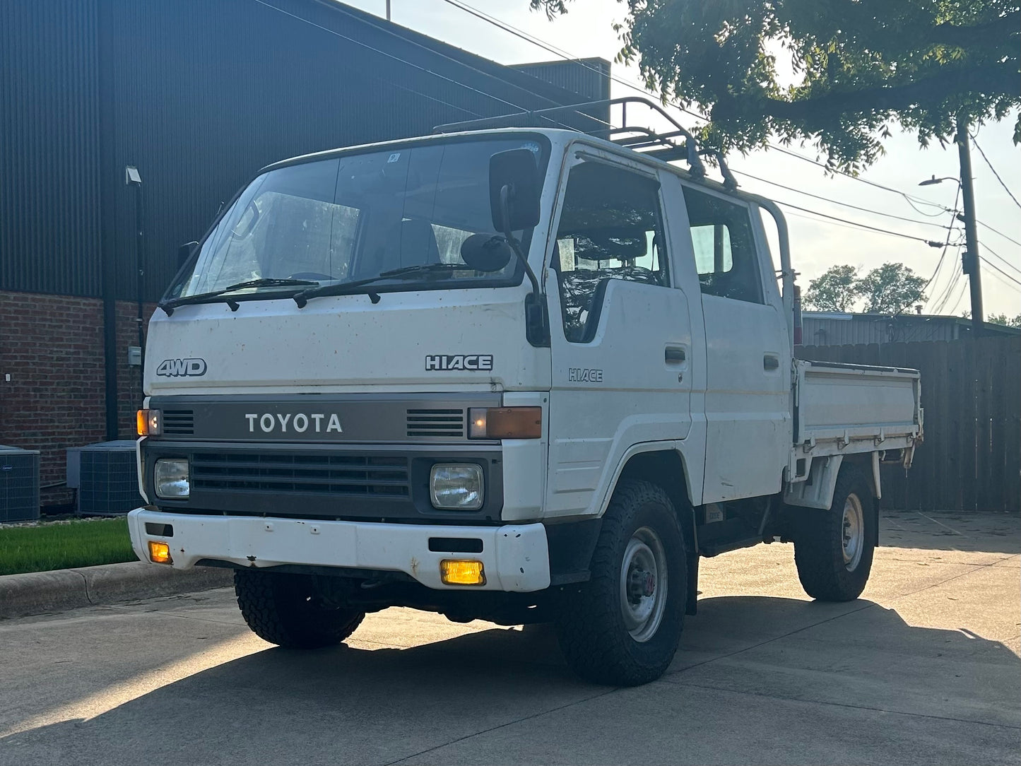 1991 Toyota Hiace, 4WD + AC