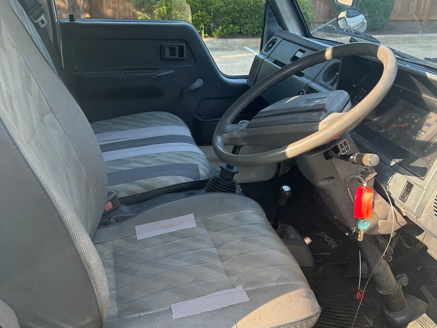 1991 Toyota Hiace, 4WD + AC