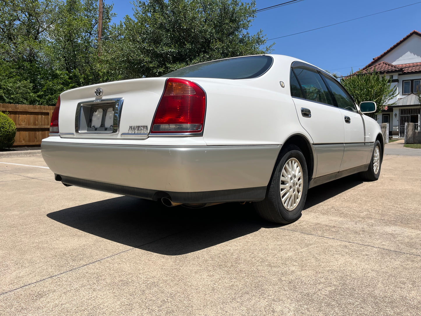 [JUST LANDED] 2000 Toyota Crown Majesta, 2WD + AC, Automatic