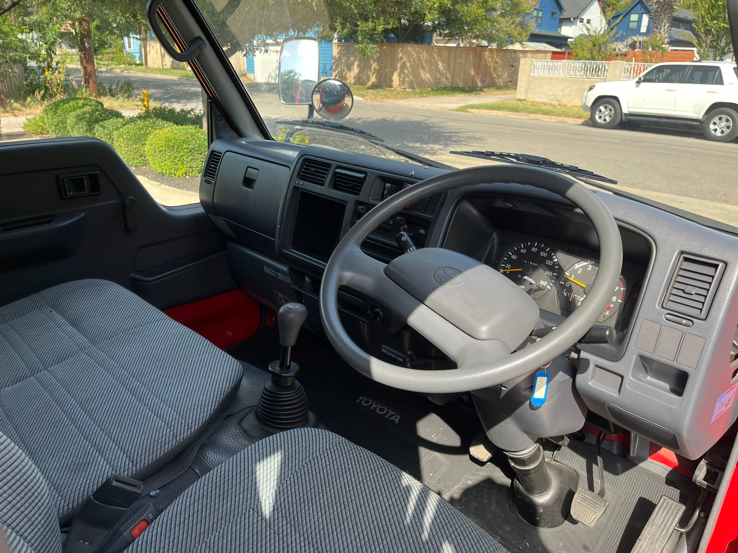 [JUST LANDED] 1995 Toyota Hiace Fire Truck, 2WD