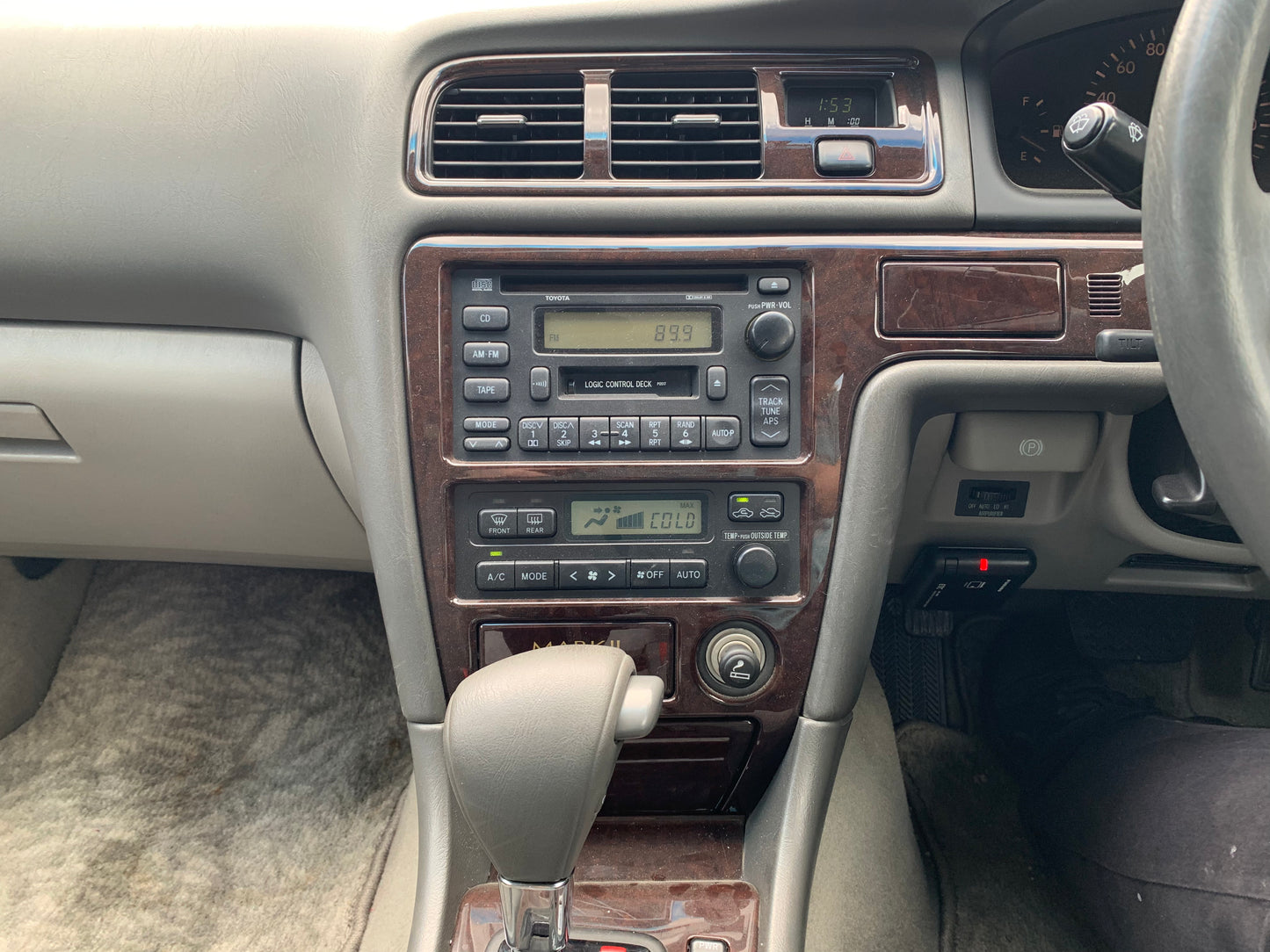 Toyota Mark II, 2WD + AC