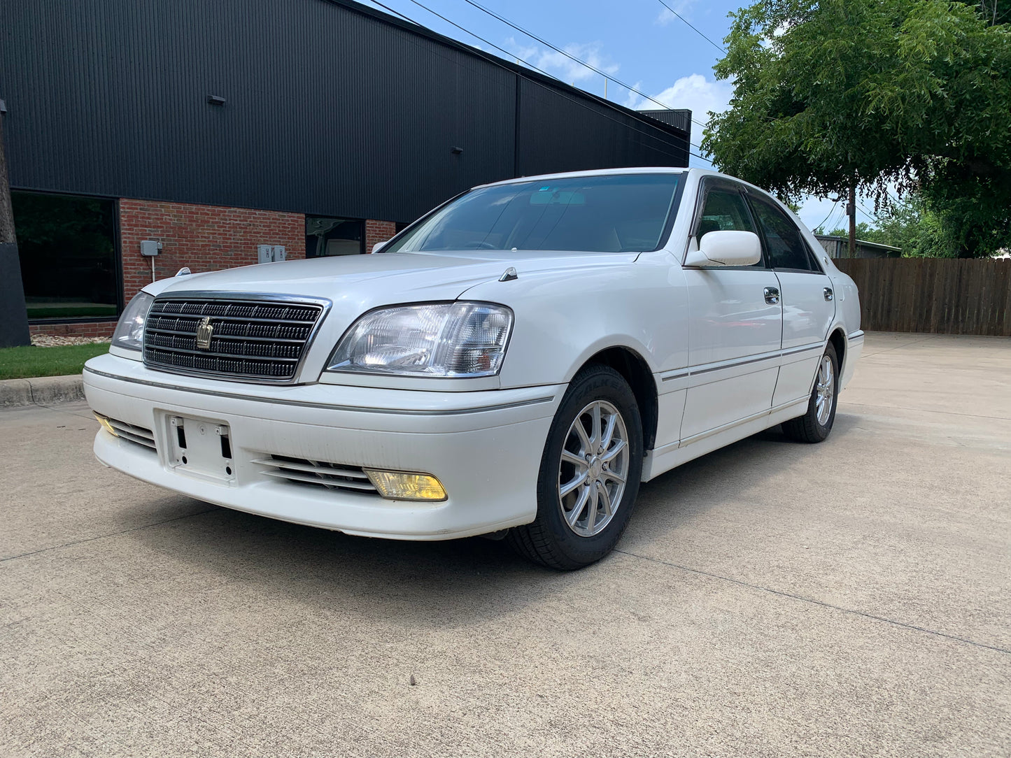 1999 Toyota Crown Royal Saloon, 2WD + AC