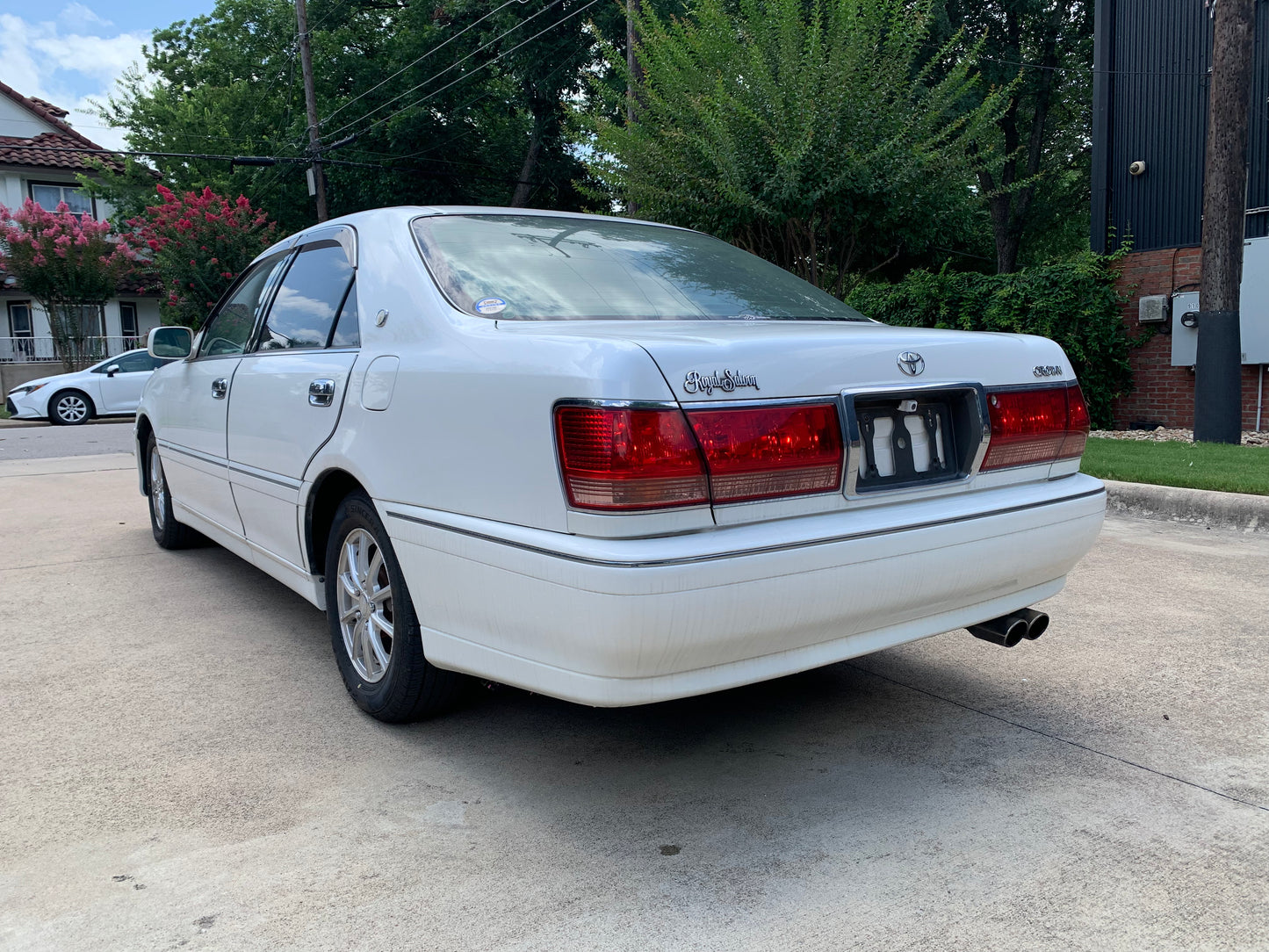 1999 Toyota Crown Royal Saloon, 2WD + AC