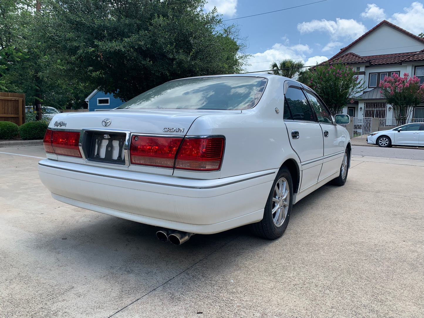 1999 Toyota Crown Royal Saloon, 2WD + AC