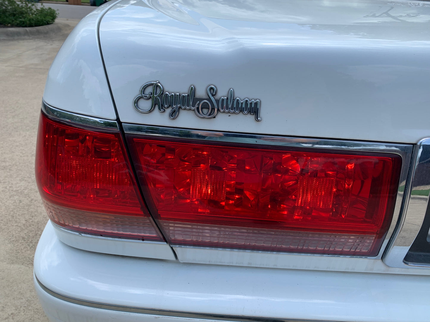 1999 Toyota Crown Royal Saloon, 2WD + AC