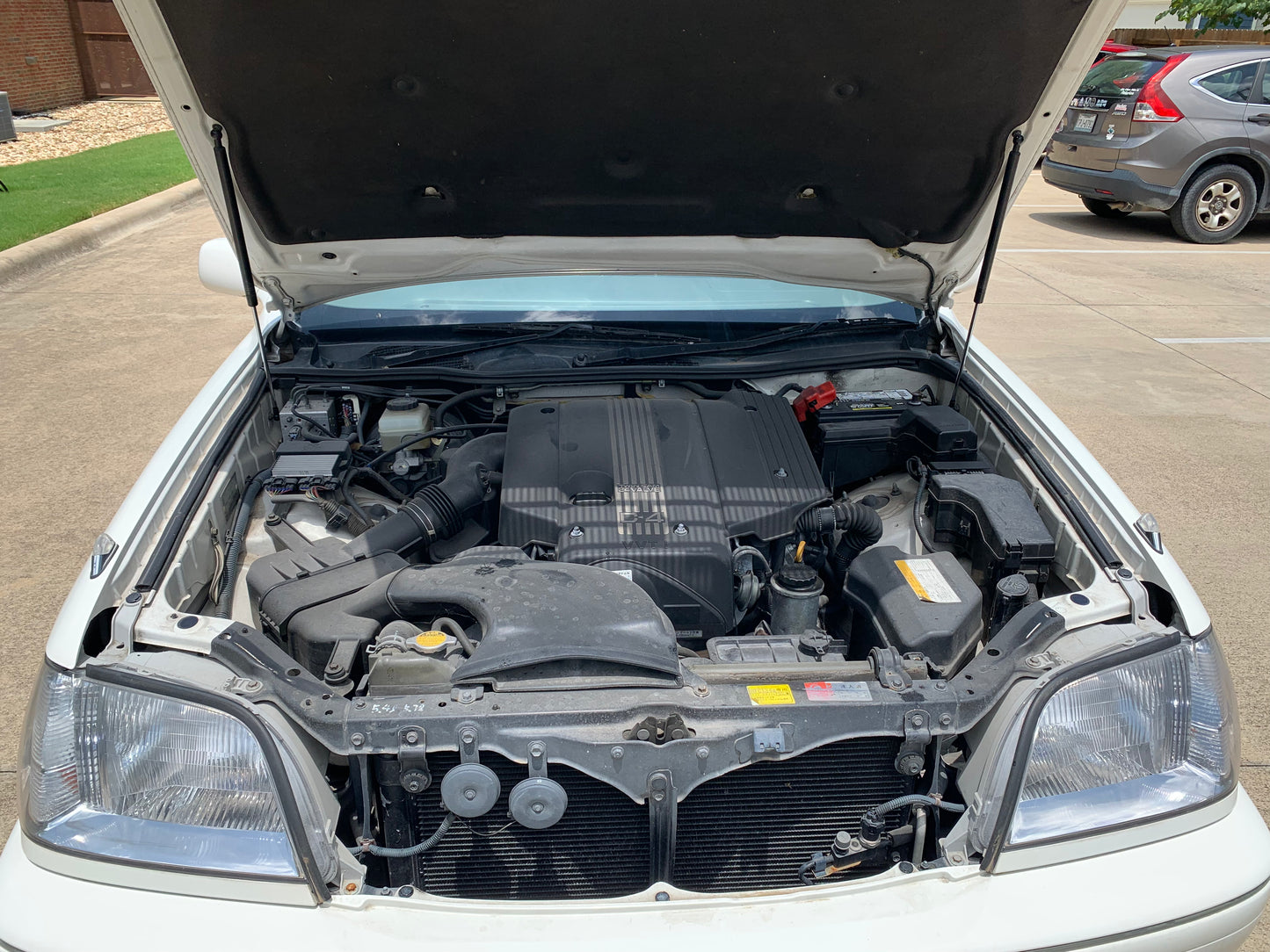 1999 Toyota Crown Royal Saloon, 2WD + AC