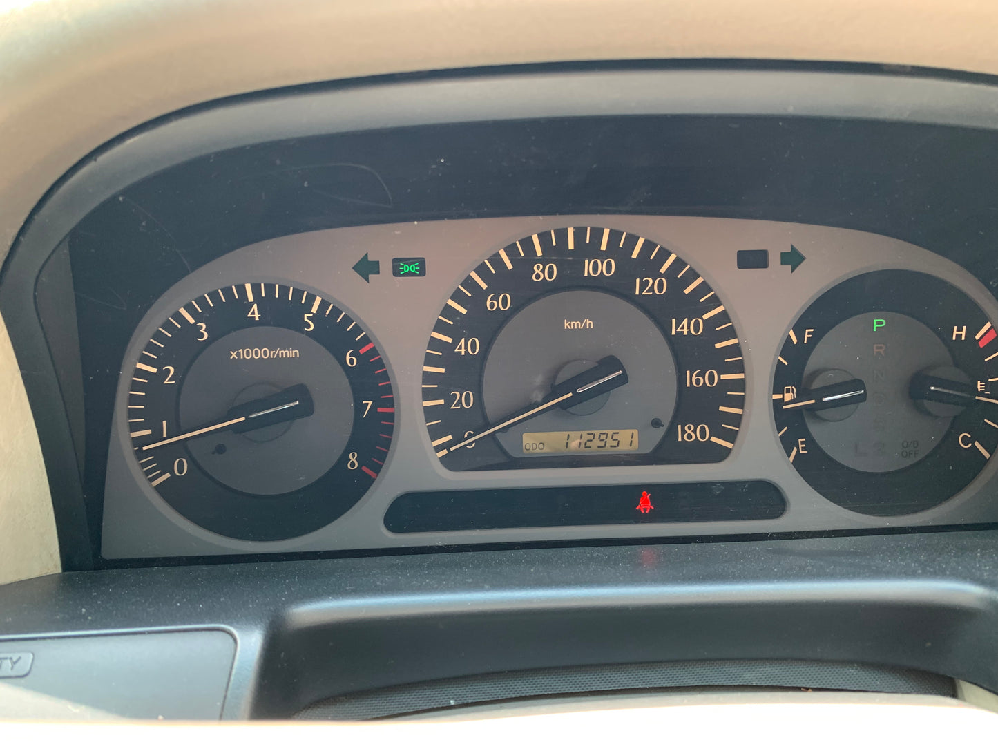 1999 Toyota Crown Royal Saloon, 2WD + AC