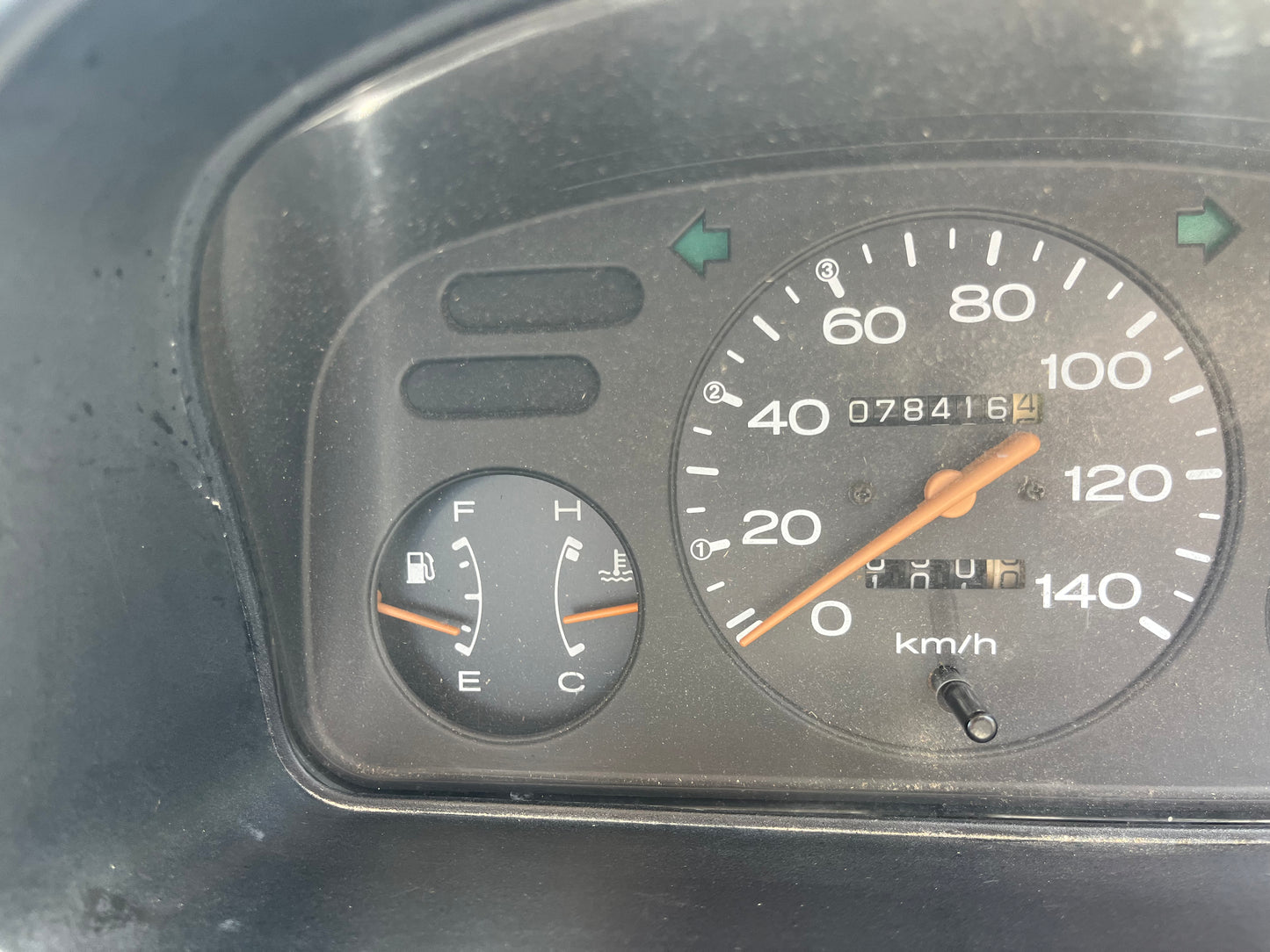 1995 Subaru Sambar Dump Truck, 4WD + AC