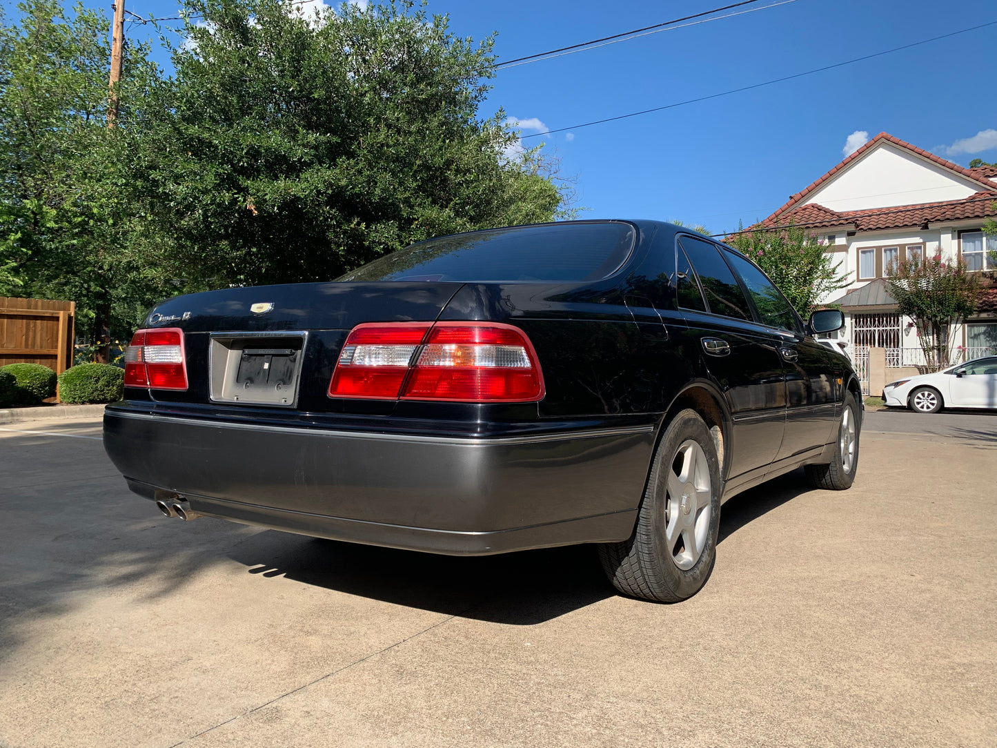 [JUST ARRIVED] Nissan Cima, 2WD + AC