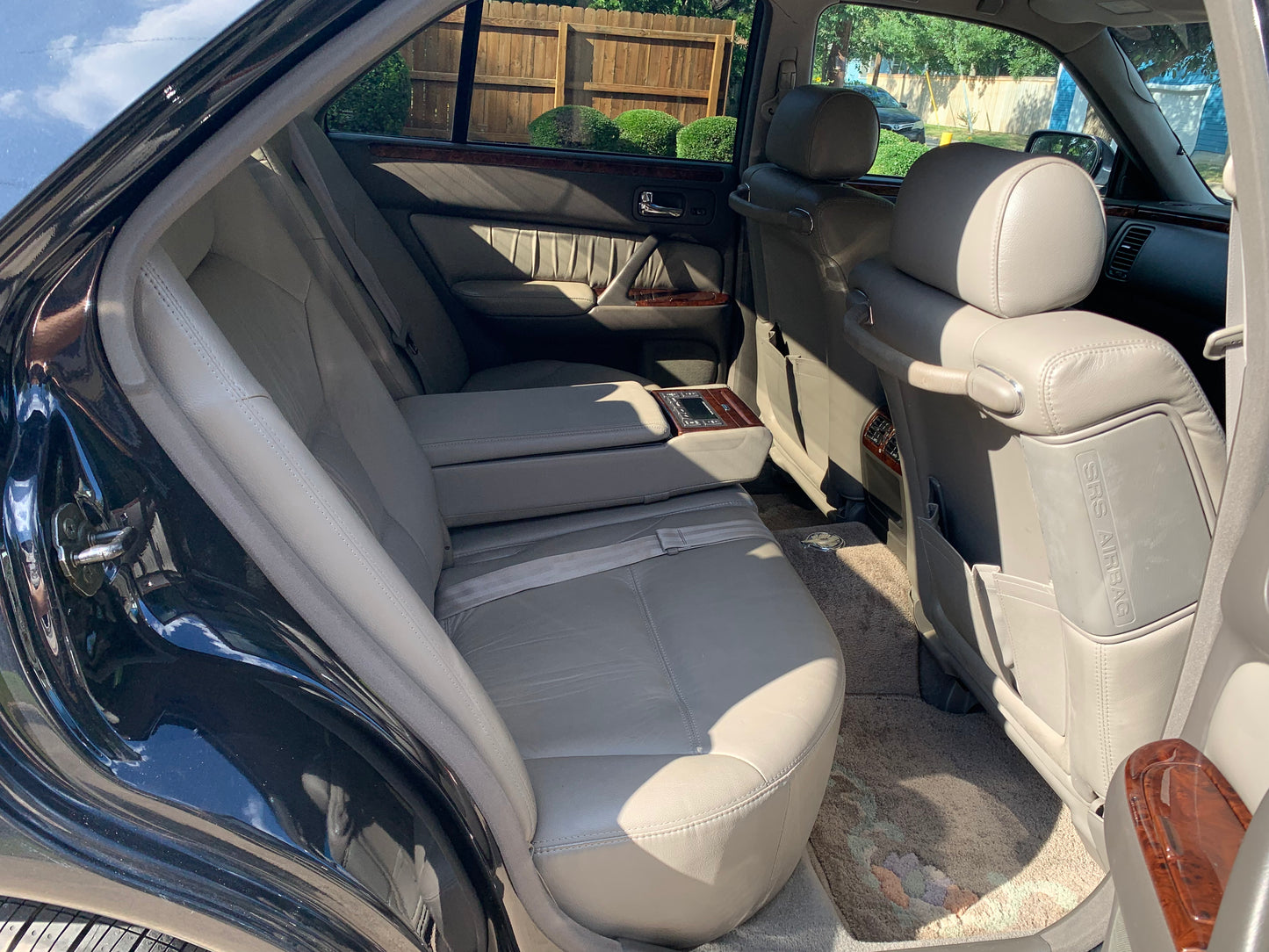 [JUST ARRIVED] Nissan Cima, 2WD + AC
