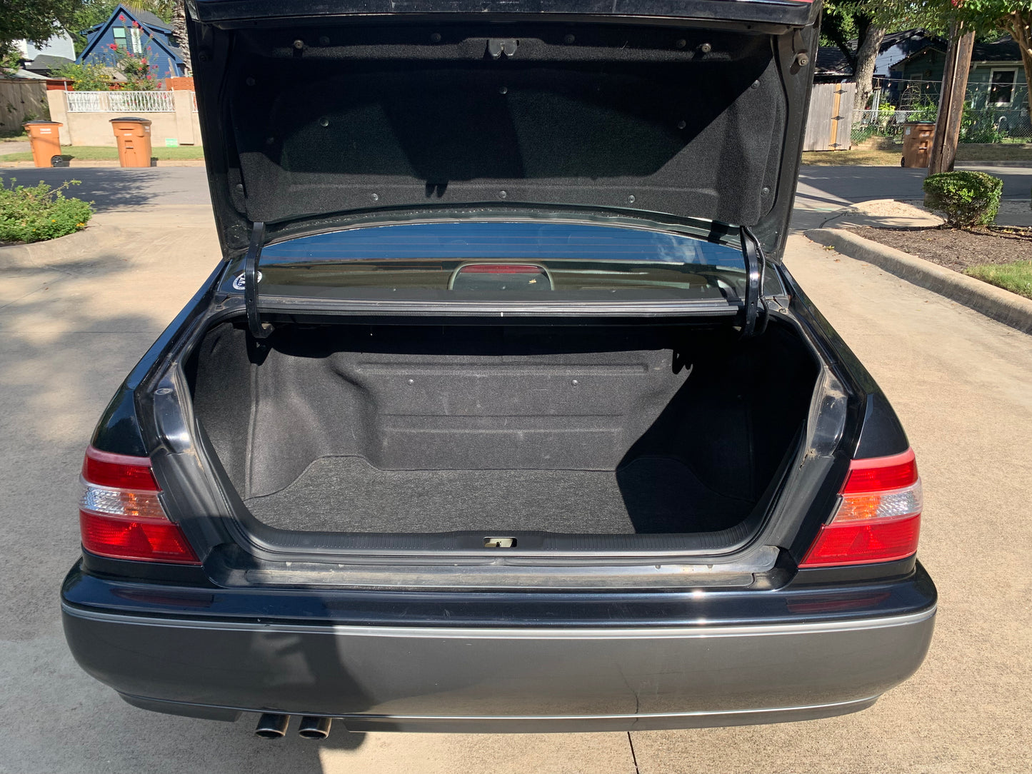 [JUST ARRIVED] Nissan Cima, 2WD + AC