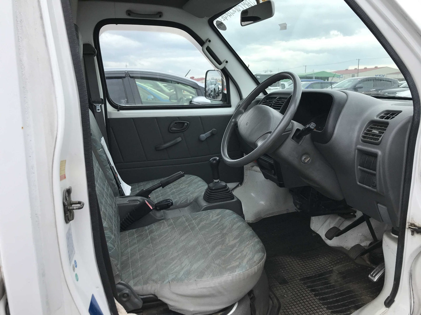 1999 Suzuki Carry, 4WD and AC