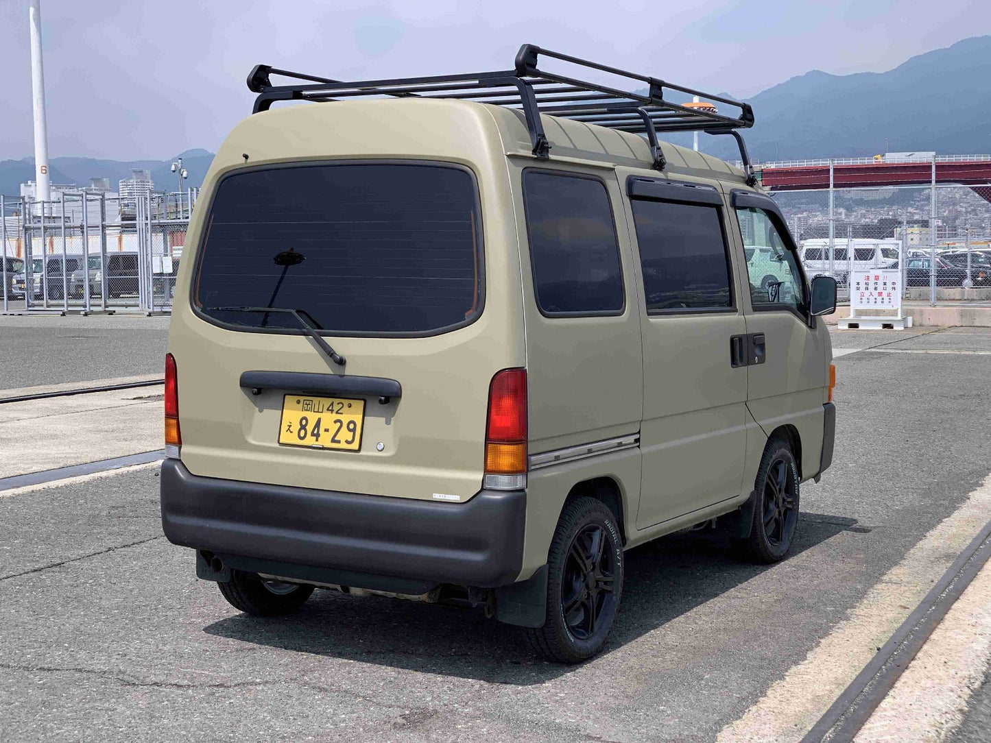 [COMING SOON] 2000 Subaru Dias, 4WD and AC + Custom Roof Rack