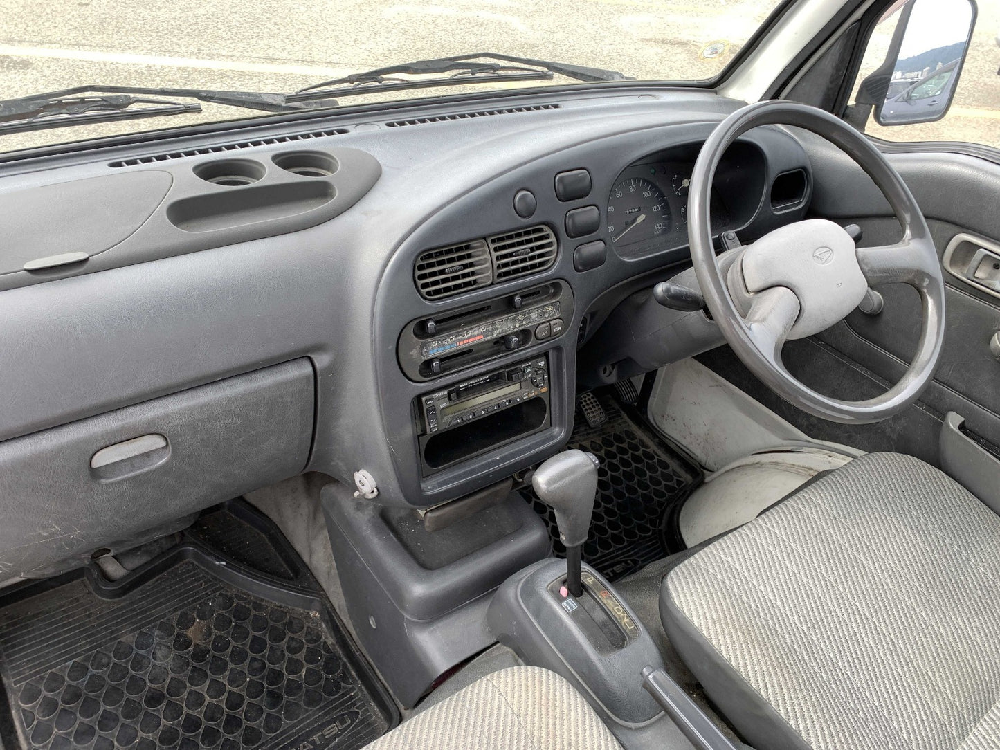 [COMING SOON] 1995 Daihatsu Hijet, 2WD and AC + Automatic Transmission