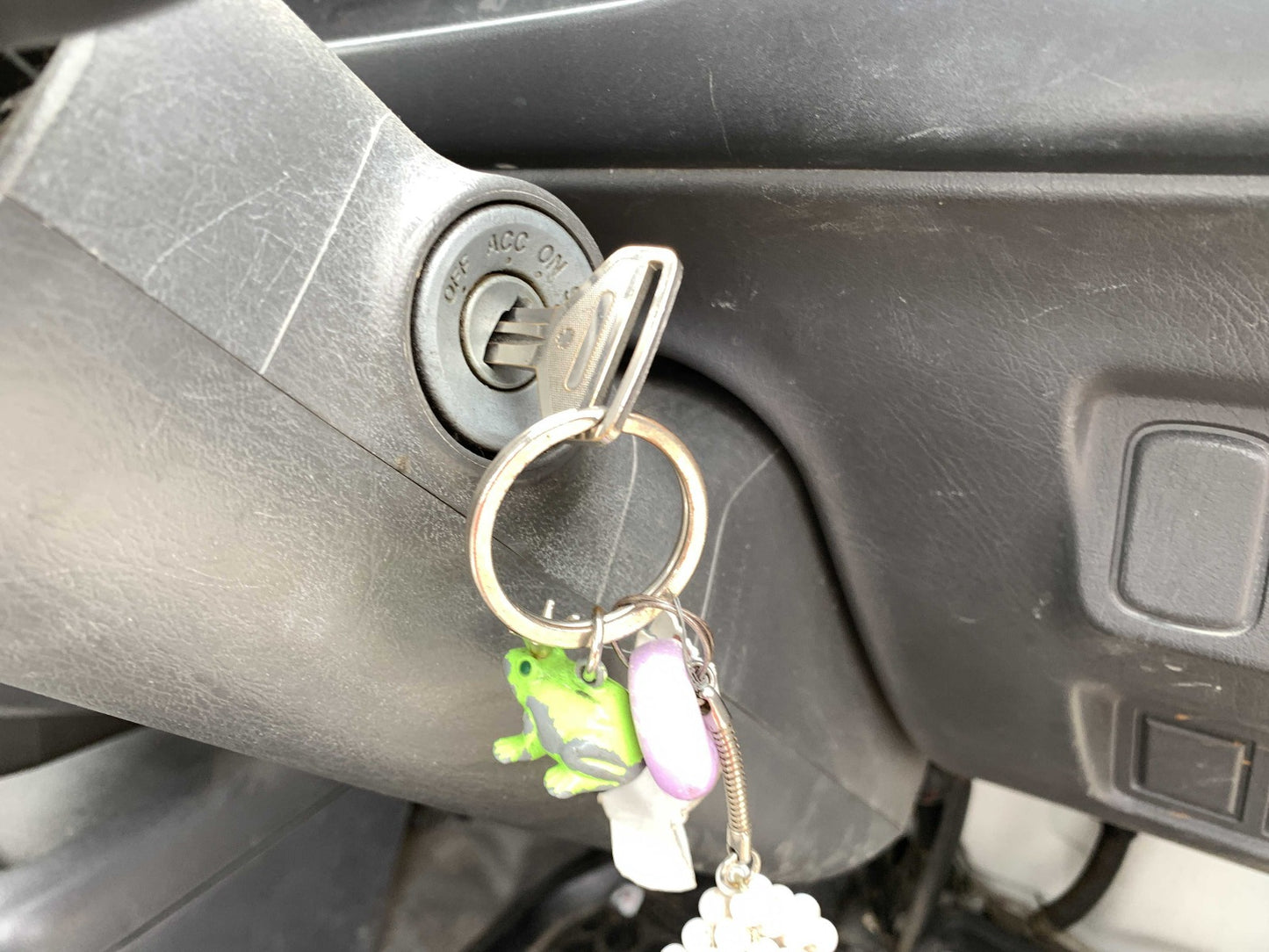 [COMING SOON] 1995 Daihatsu Hijet, 2WD and AC + Automatic Transmission