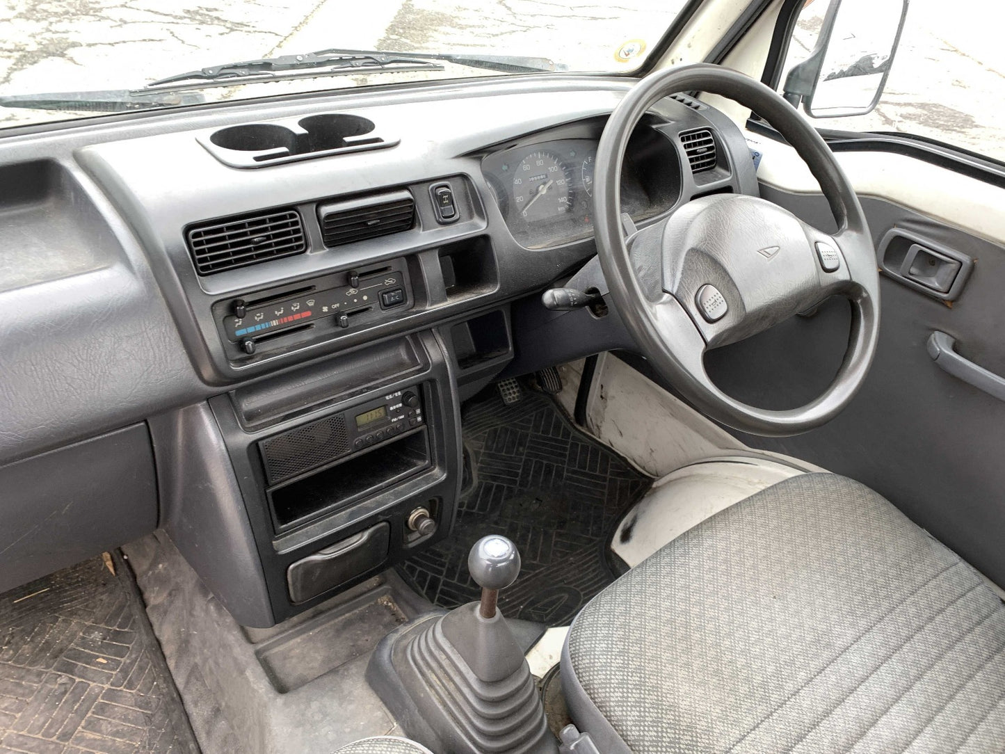 [COMING SOON] 2000 Daihatsu Hijet, 4WD and AC