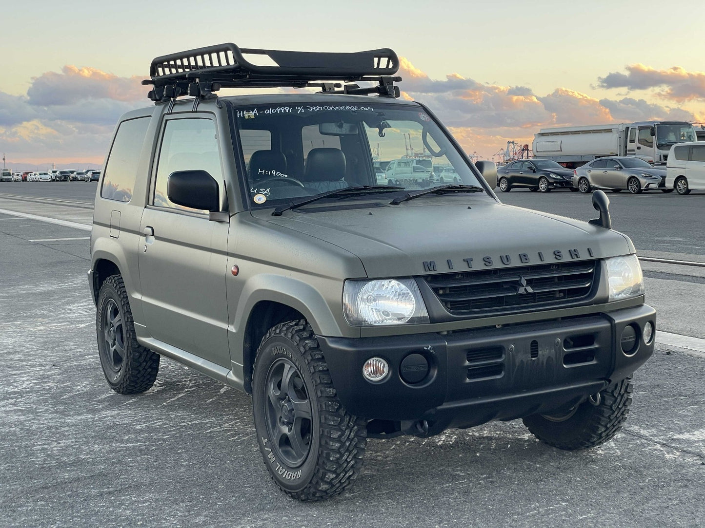 2000 Mitsubishi Pajero, 2WD + AC