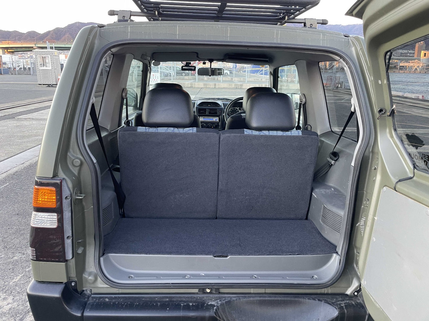 2000 Mitsubishi Pajero, 2WD + AC