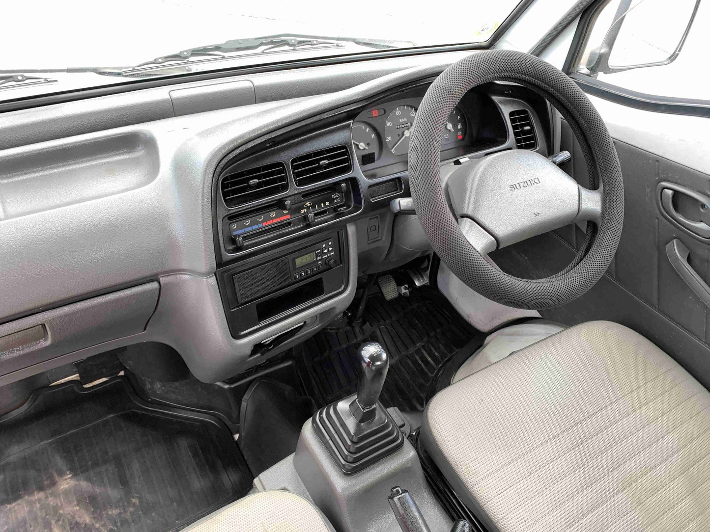 [COMING SOON] 1998 Suzuki Carry, 4WD + AC