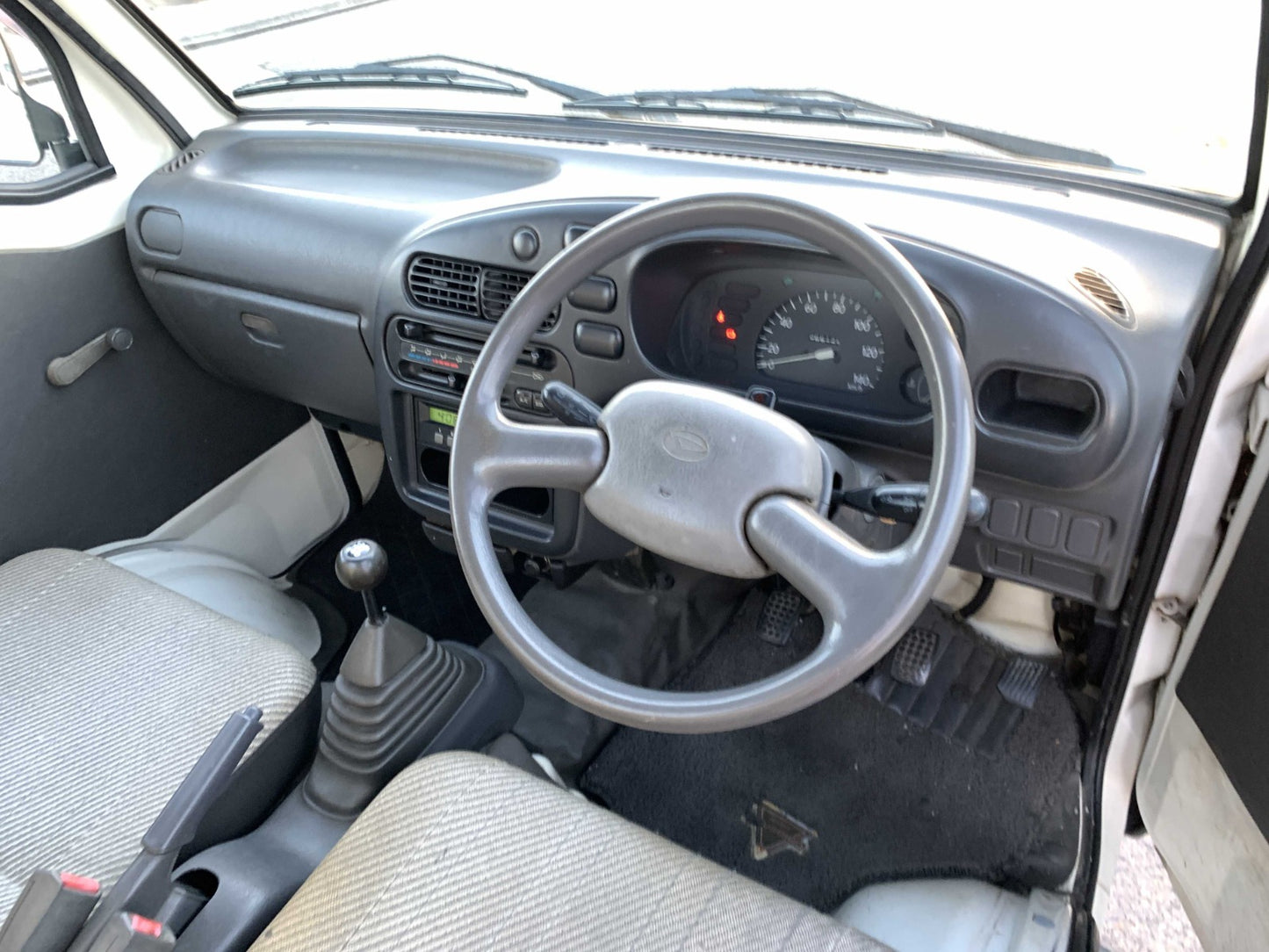 1996 Daihatsu Hijet, 2WD + AC