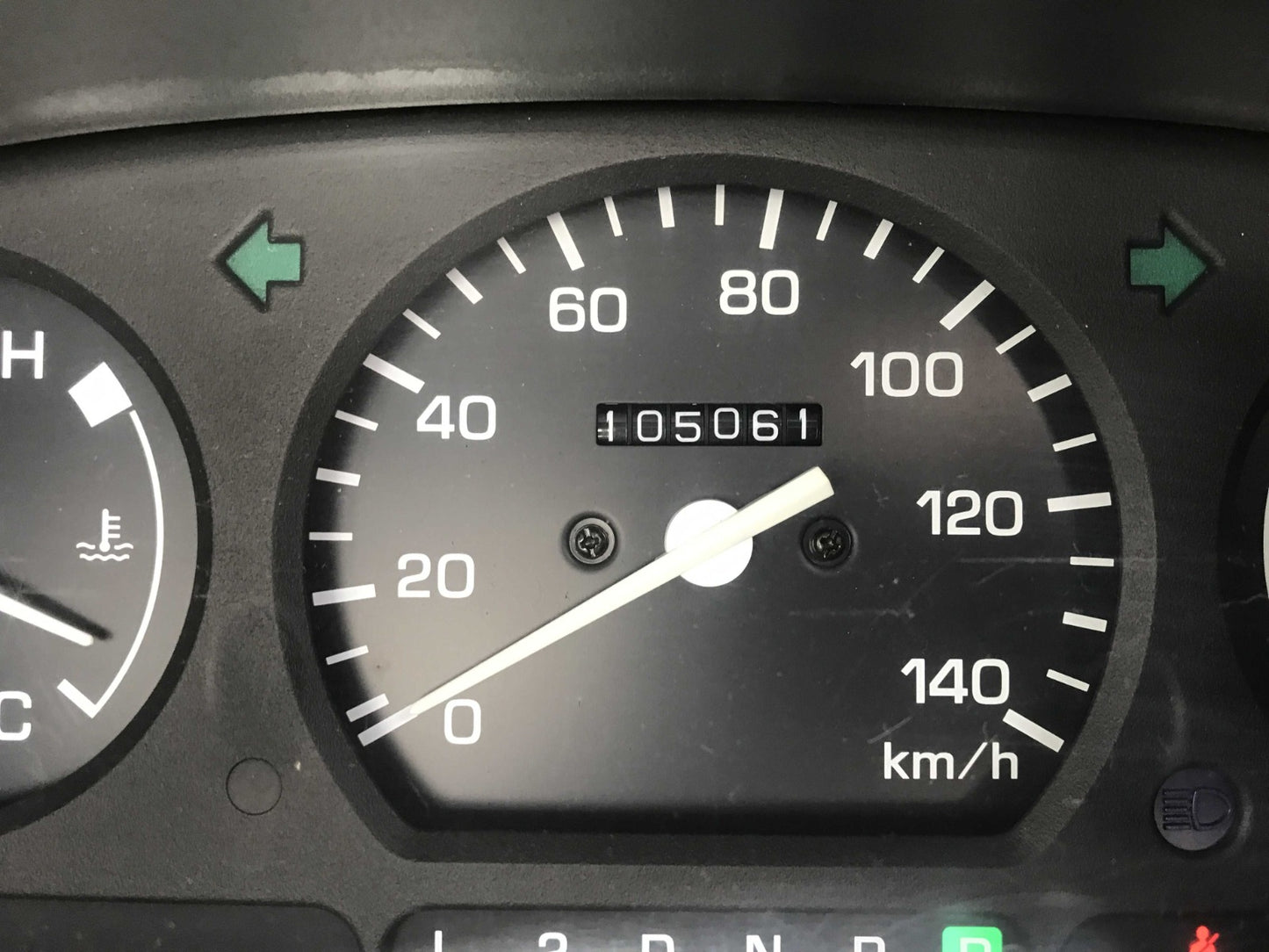 1998 Daihatsu Hijet, 2WD and AC + Automatic
