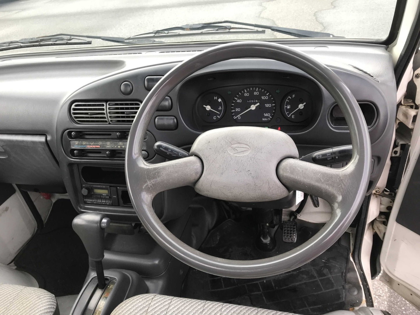 1998 Daihatsu Hijet, 2WD and AC + Automatic