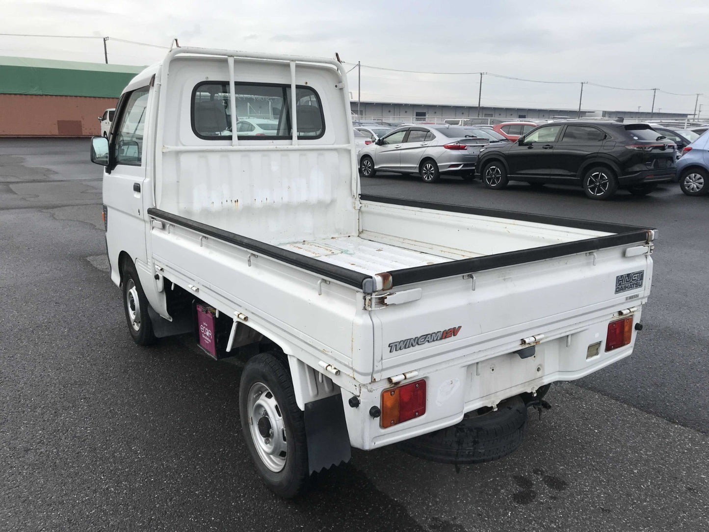 1998 Daihatsu Hijet, 2WD and AC + Automatic