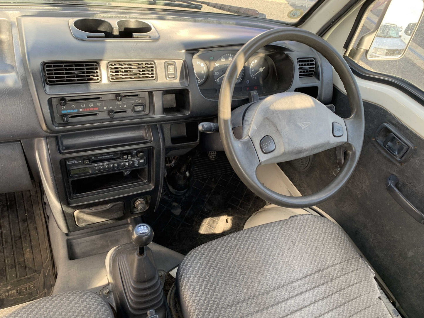 1999 Daihatsu Hijet, 4WD + AC